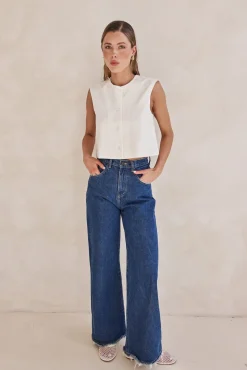 Dana Vest (White)