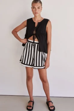 Everly Shorts (Black)