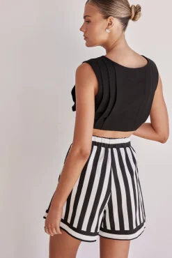 Everly Shorts (Black)